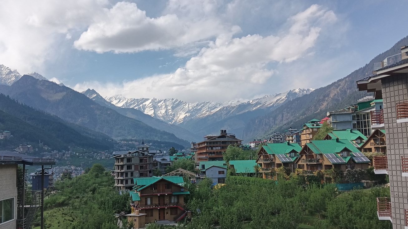 Manali Tour Package by Volvo 03 Nights / 04 Days - Photo 1